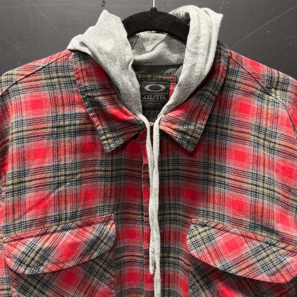 Vintage Oakley Flannel Lined Shirt with Hood - Picture 2 of 14